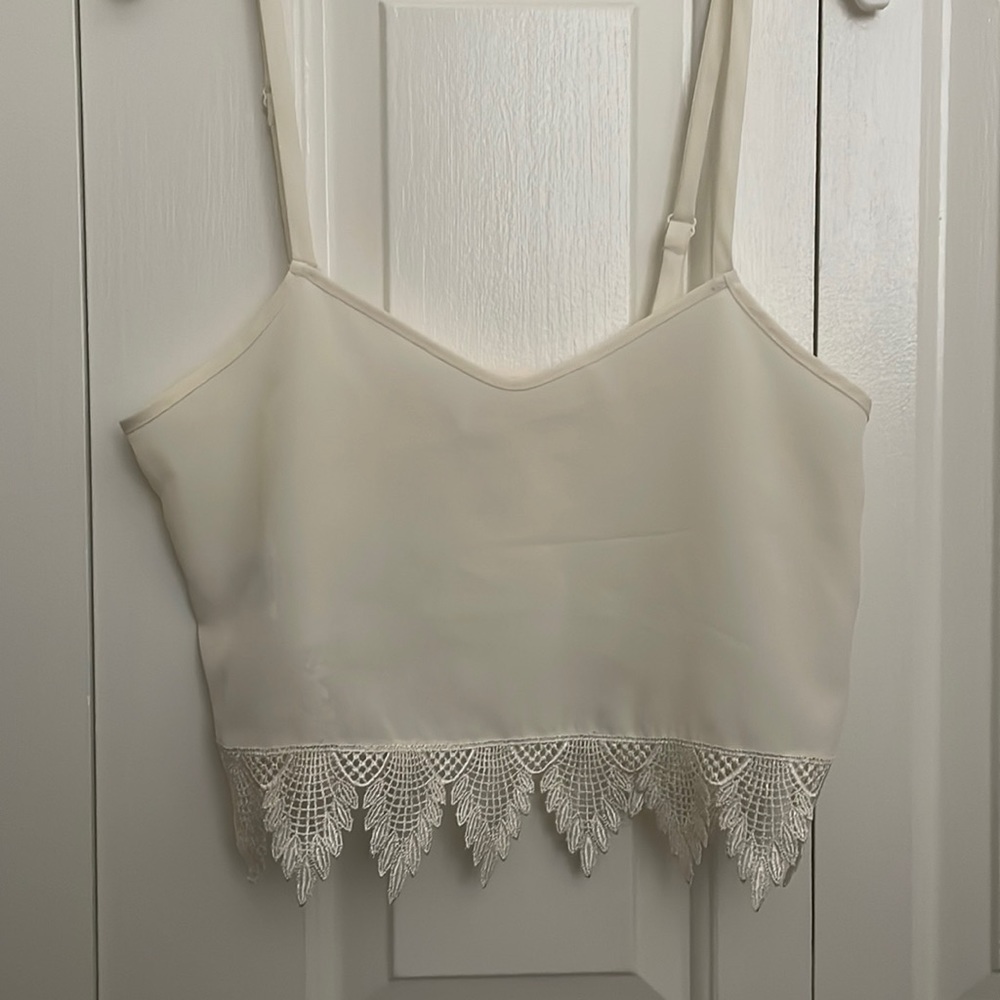 BCBGeneration Cropped Top